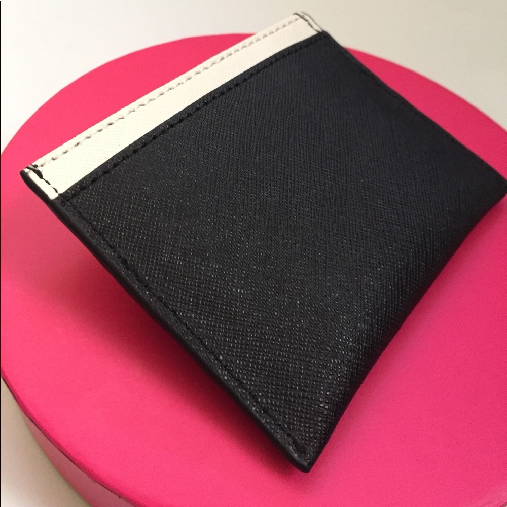 Minnie Mouse Card Wallet - Picture 3 of 4